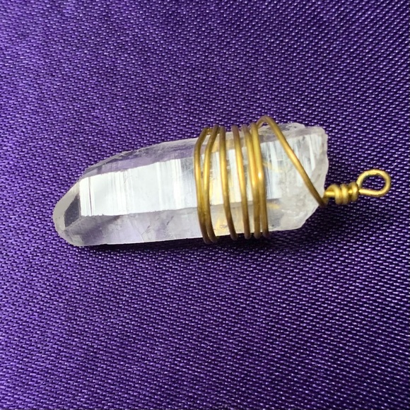 Vintage Quartz Wire Wrapped Pendant - Picture 5 of 14